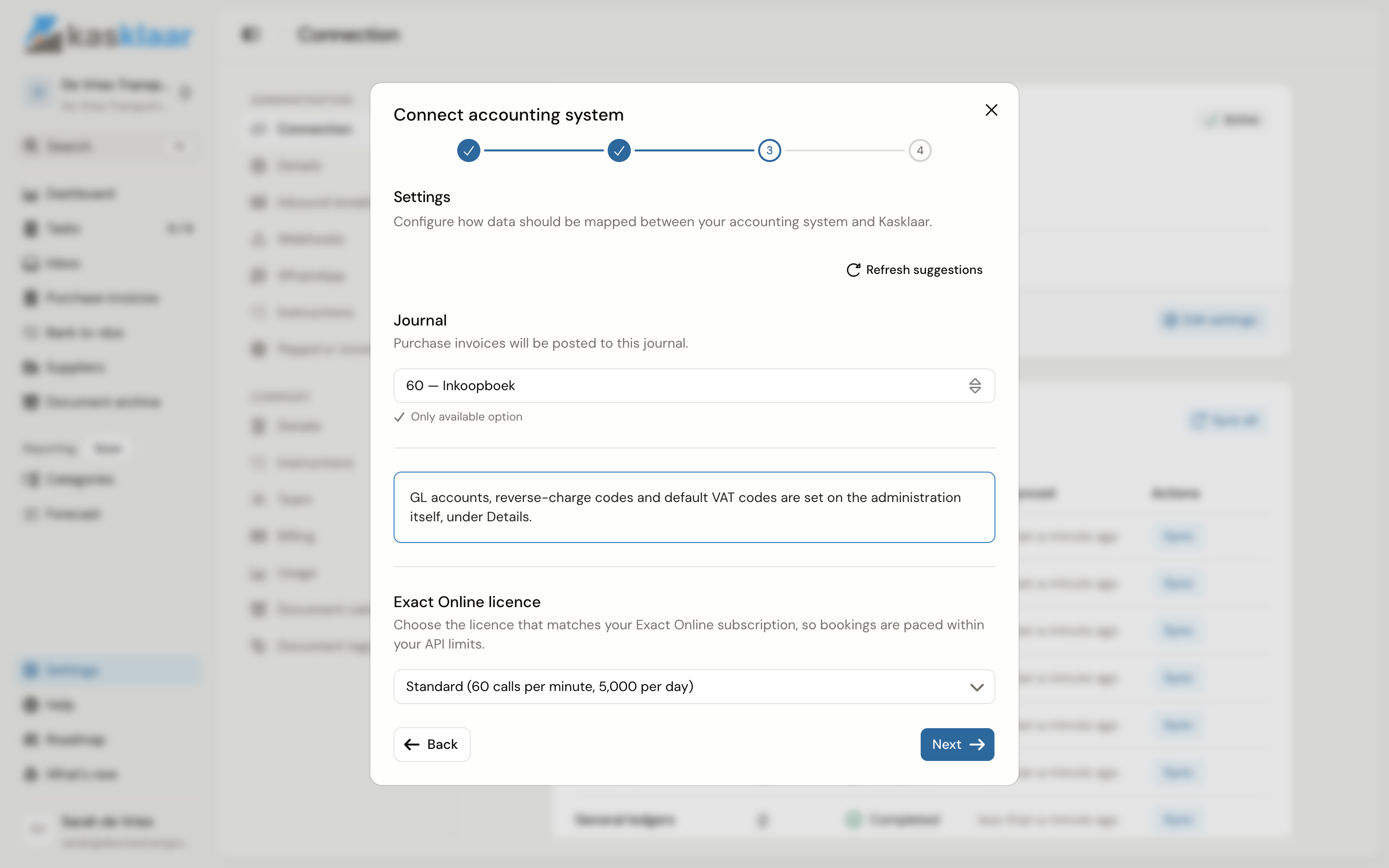 Step 3 of connecting: the journal and the Exact Online licence, with the note that GL accounts and VAT codes are set under Details