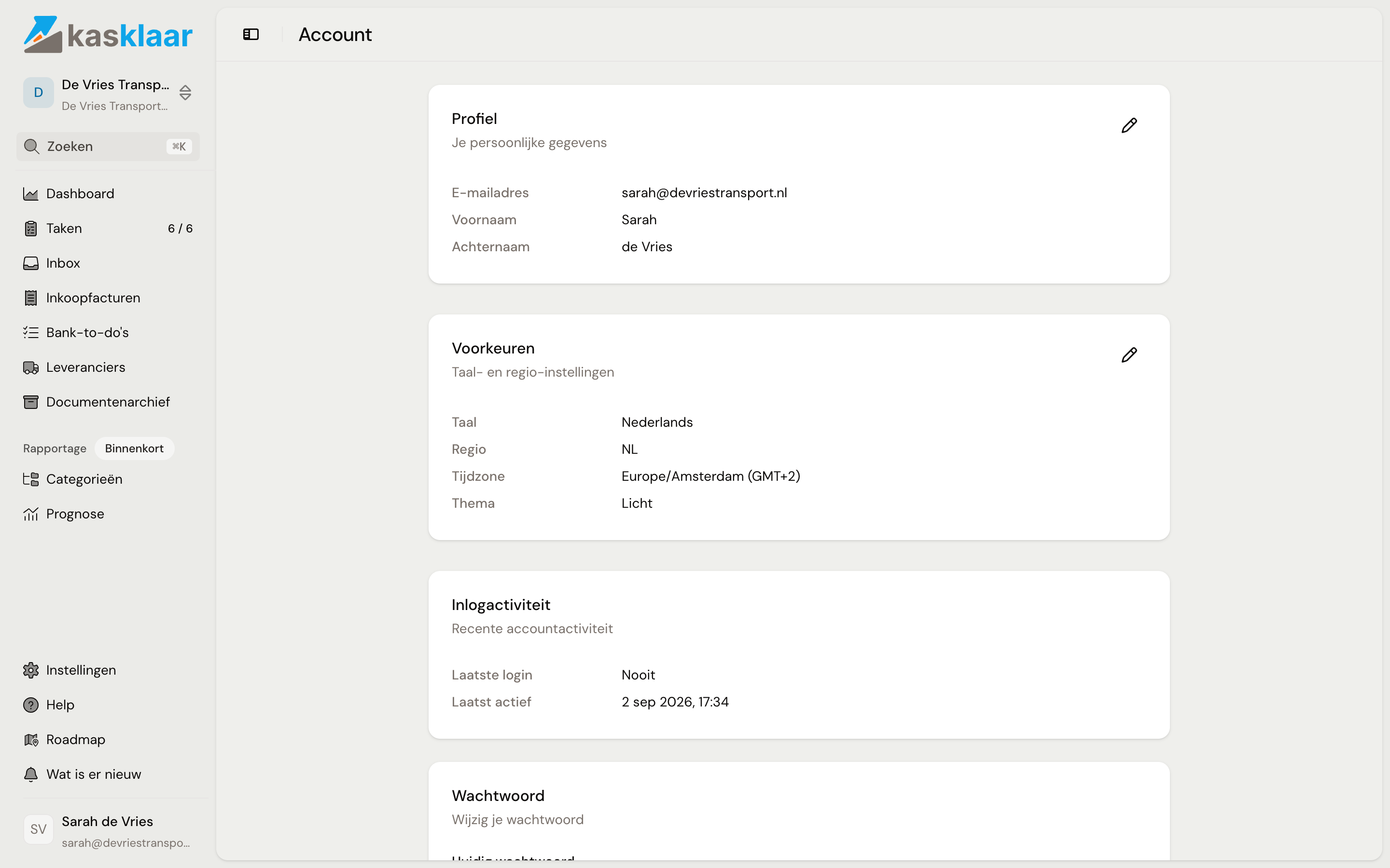 De pagina Account met de blokken Profiel, Voorkeuren en Inlogactiviteit